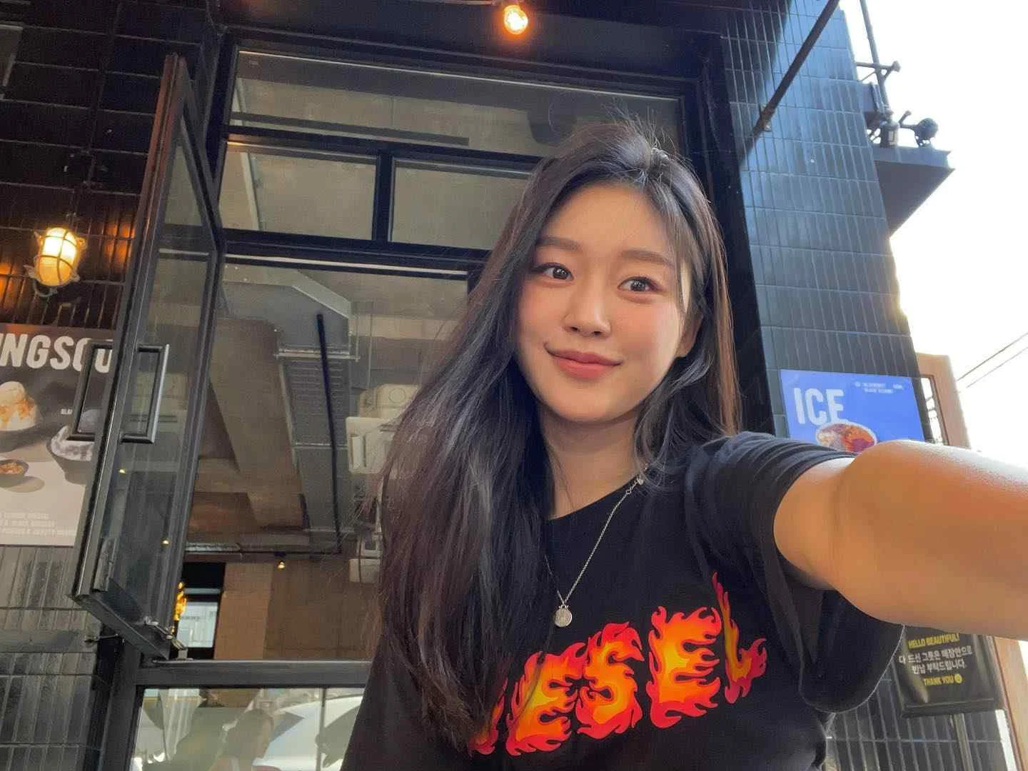 Choi Seo Eun (Single's Inferno) - choi-seo-eun-singles-inferno-28.webp